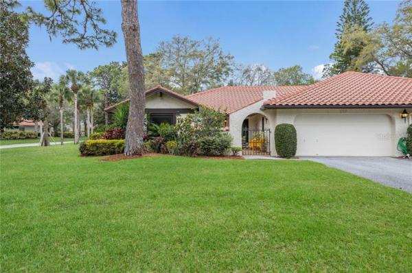 GOLF POINTE AT PALM-AIRE COUNTR