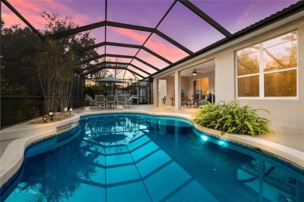 VILLAGES AT PINETREE