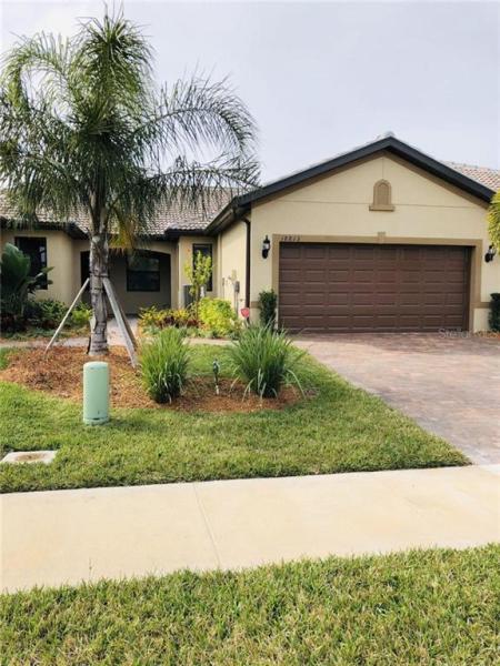 ISLANDWALK AT THE WEST VILLAGES