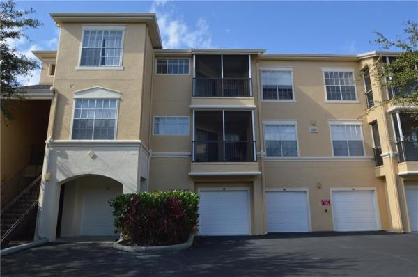 OXFORD PLACE AT TAMPA PALMS A