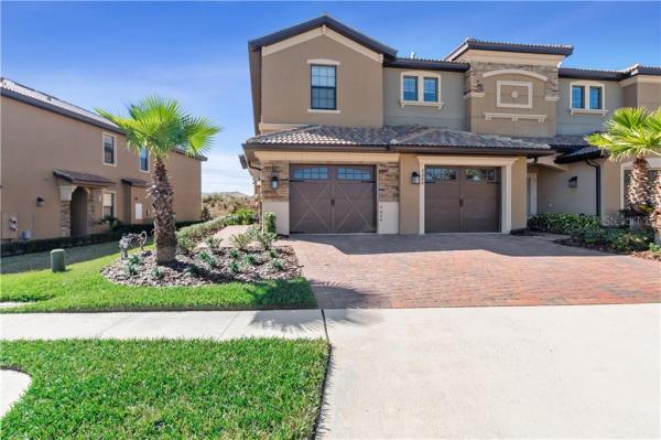 CHAMPIONS CLUB PH 41 BLDG 3