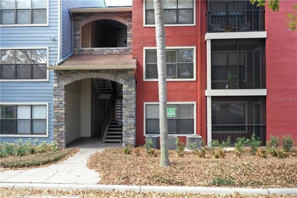 GRANDE OASIS AT CARROLLWOOD