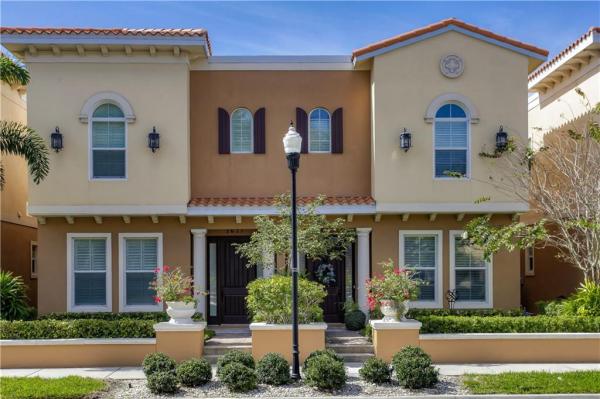 WAVERLY COURT YARD VILLAS TOWN