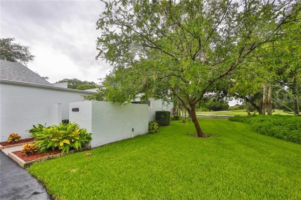 CARROLLWOOD VILLAGE NORTHMEADO