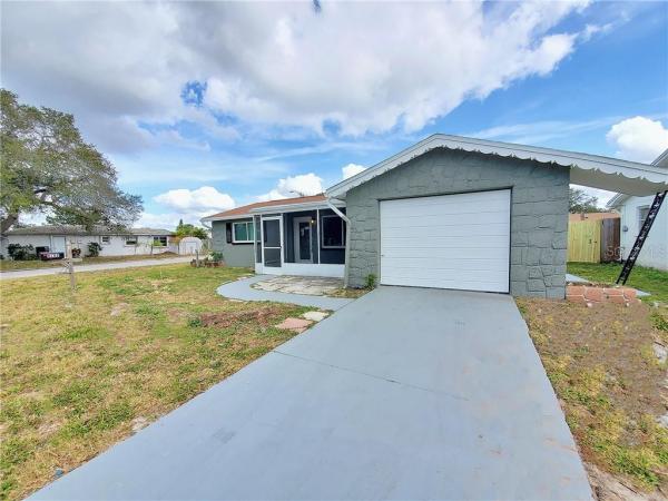 HOLIDAY LAKE ESTATES