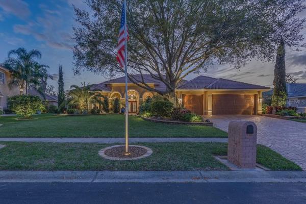 CRESCENT OAKS COUNTRY CLUB REGENCY PH 3