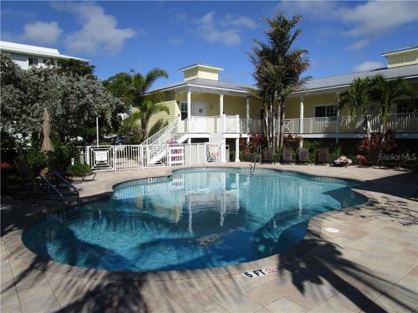 BEACH CLUB AT SIESTA KEY
