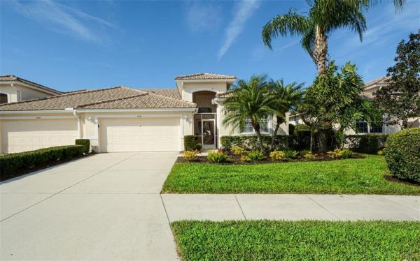 HERITAGE OAKS GOLF & COUNTRY CLUB