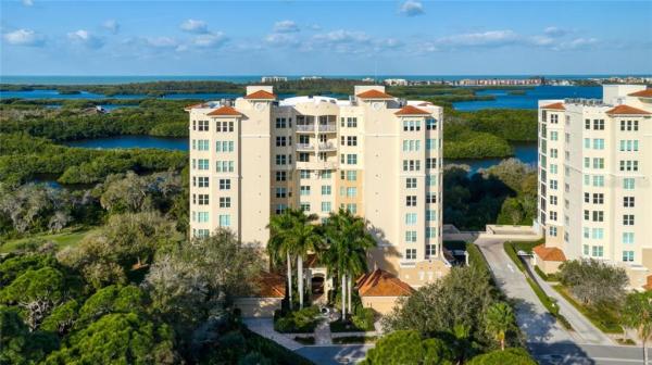 MERIDIAN AT THE OAKS PRESERVE