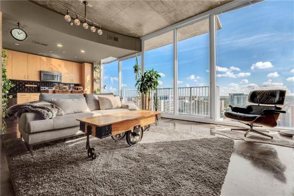 SOLAIRE AT THE PLAZA