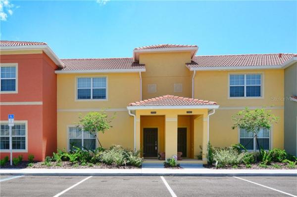 PARADISE PALMS RESIDENCE PH 4