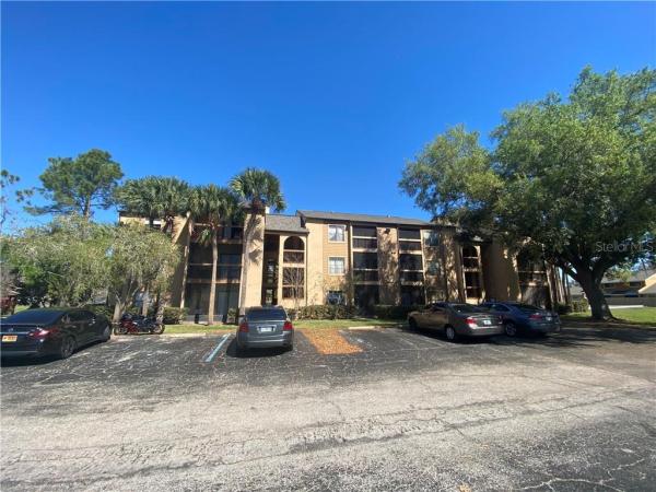 CASCADES AT KISSIMMEE CONDO