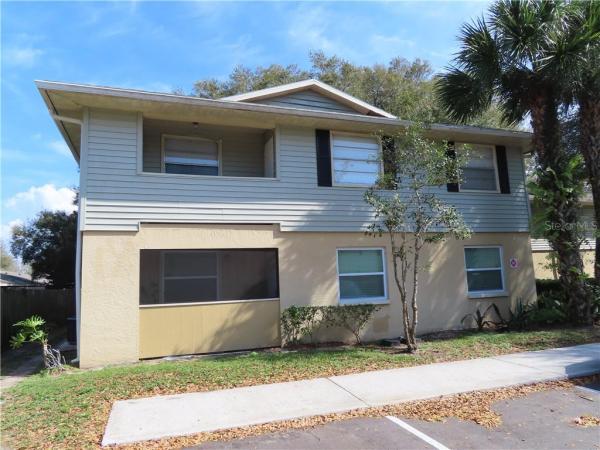 THE HAMPTONS AT BRANDON A CONDO