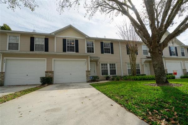 OAKWOOD TERRACE TOWNHOMES