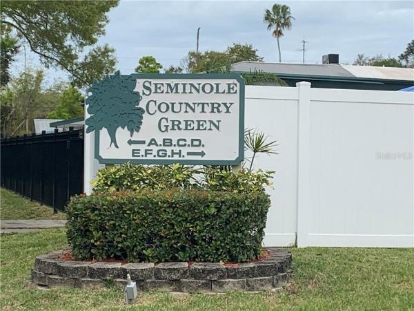SEMINOLE COUNTRY GREEN CONDO