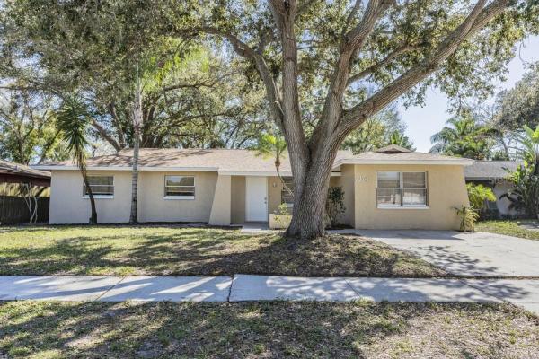 BONNIE BAY COUNTRY CLUB ESTATES-P