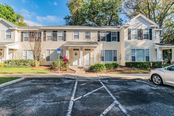 OAK VALLEY TOWNHOMES