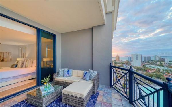 PLAZA AT 05 POINTS RESIDENCES