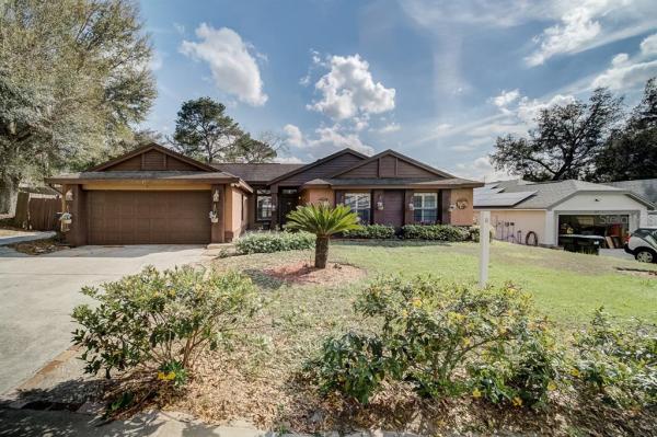 LAKE FLORENCE HIGHLANDS PH 01