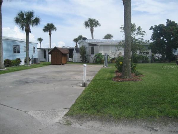 ANCIENT OAKS R V RESIDENCE 03