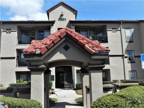 LAKEVIEW AT CALUSA TRACE