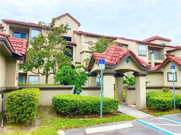 LAKEVIEW AT CALUSA TRACE