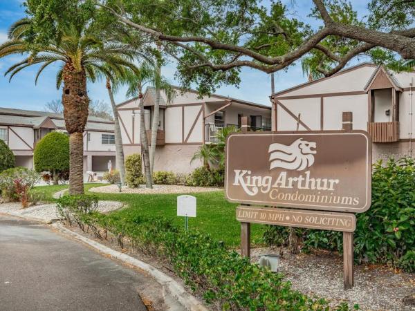 KING ARTHURS COURT CONDO