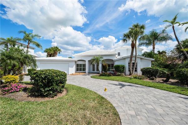 COUNTRY CLUB SHORES SEC 01