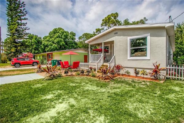 WELSHS ADD TO PALMETTO