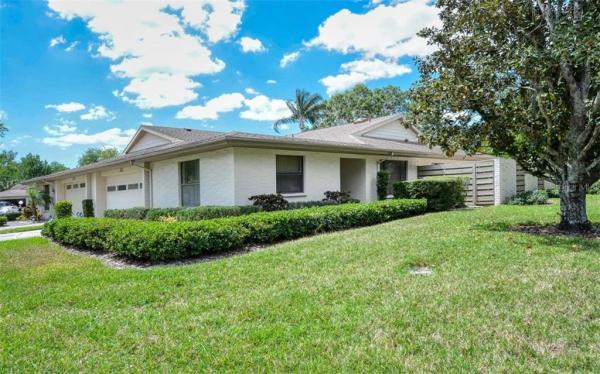 CENTER GATE ESTATE VILL 6