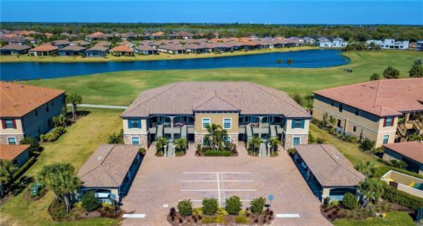 ESPLANADE LAKEWOOD RANCH