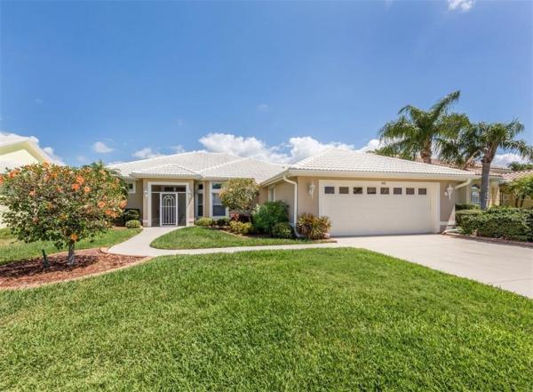 PELICAN POINTE GOLF & COUNTRY CLUB