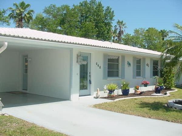 CIRCLE WOODS OF VENICE 2