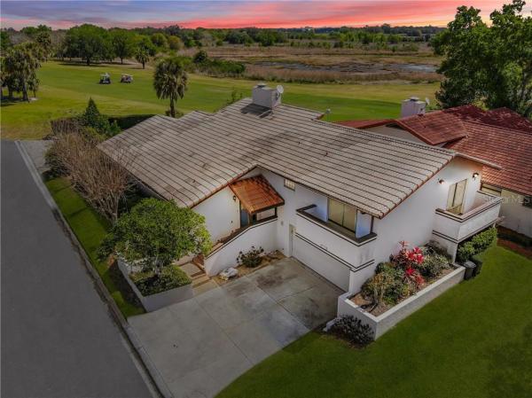 COUNTRY CLUB VILLAGE CONDO