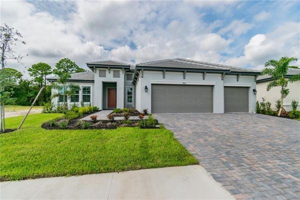 OASIS AT WEST VILLAGES