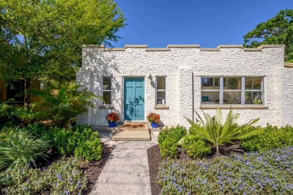 IDLEWILD ON THE HILLSBOROUGH