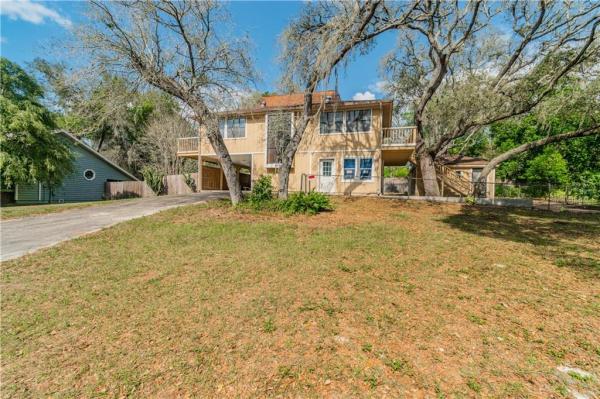 LAKEWOOD UNIT 3 LOT 302 ORB 357 PG 40