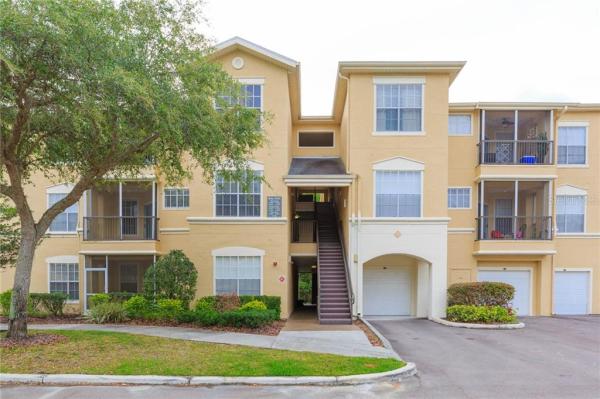OXFORD PLACE AT TAMPA PALMS A
