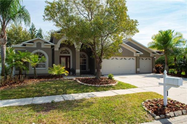 ST ANDREWS AT THE EAGLES UN 1