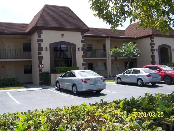 LABELLE OF LARGO CONDO