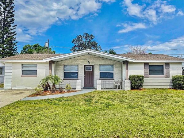 HOLIDAY LAKE ESTATES