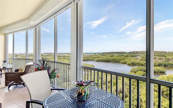 MERIDIAN AT THE OAKS PRESERVE