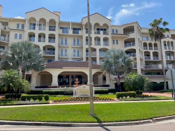 RENAISSANCE AT LAKE IVANHOE CONDO