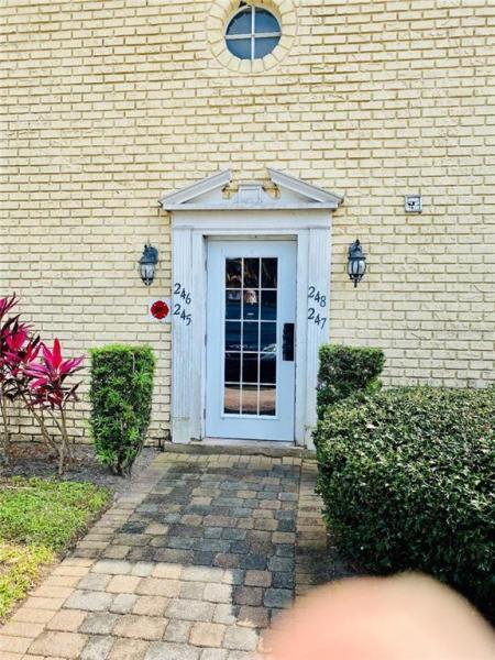 STRATFORD A WINTER PARK CONDO