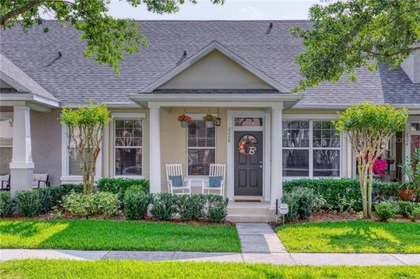 AVALON PARK VILLAGE 06