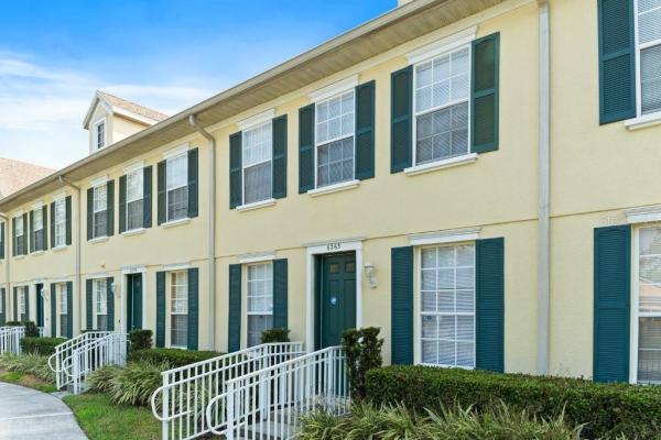 VISTA LAKES TOWN CENTER 51 07