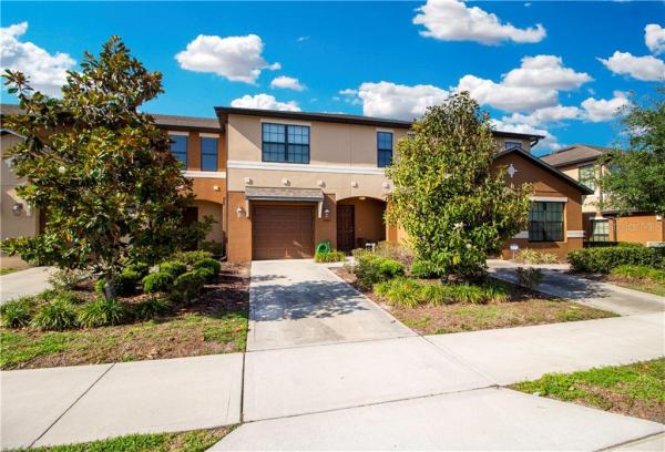 WINDSOR LAKE TOWNHOMES EAST