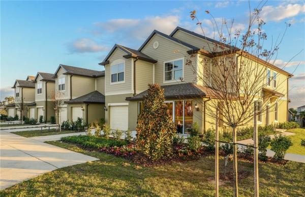 CROSSING AT EMERSON PARK / EMERSON NORTH TOWNHOMES