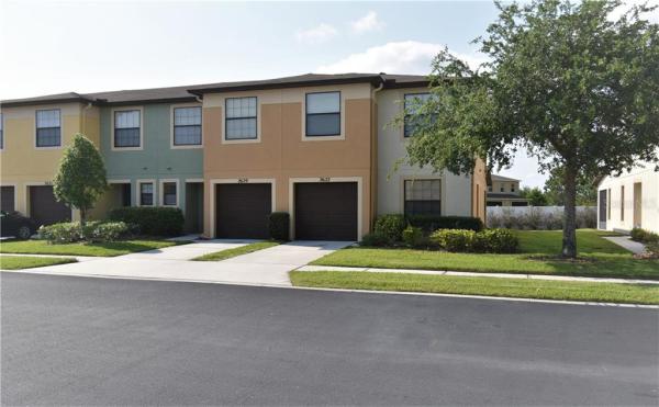 EDGEWATER AT LAKE BRANDON