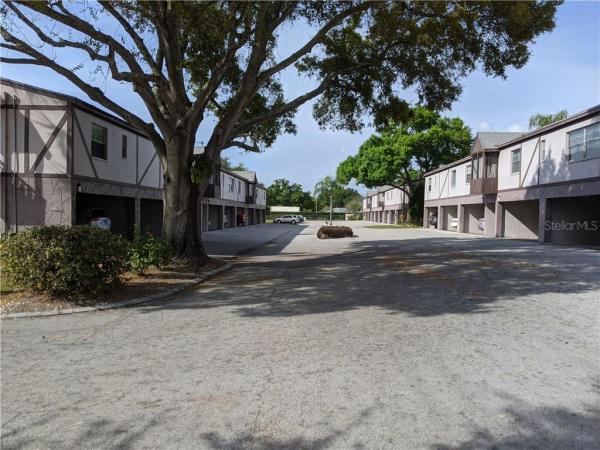 KING ARTHURS COURT CONDO